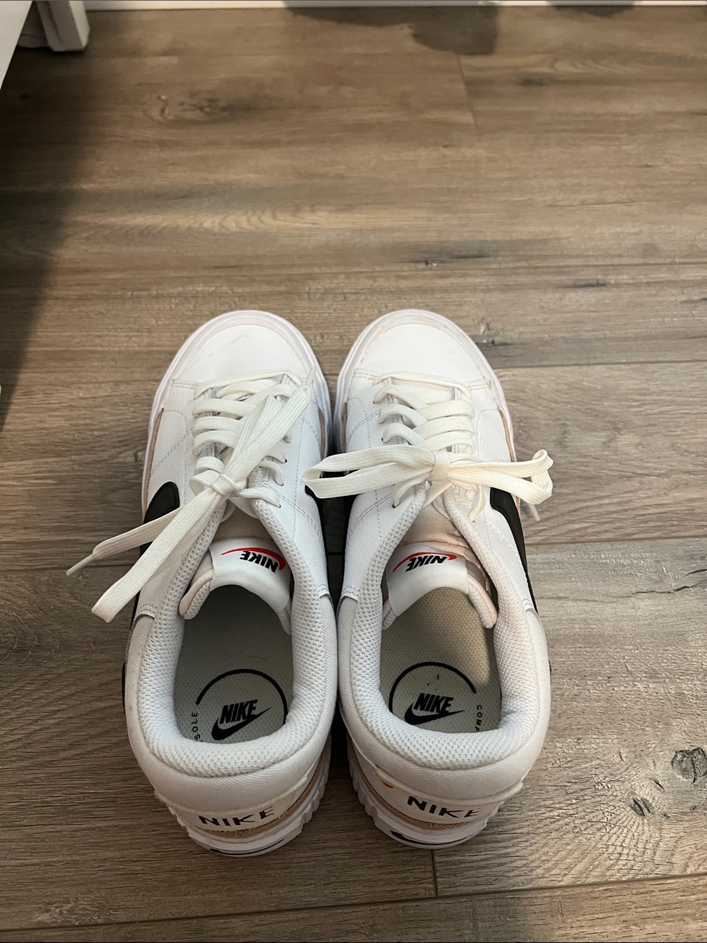Nike White Low-Top Platform Sneakers with Black Swoosh and Tan Stripe- Size 9 - Picture 3 of 6